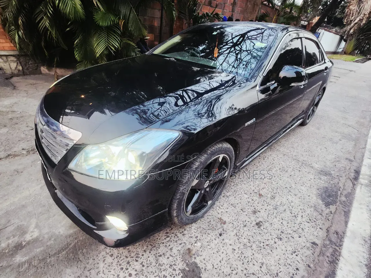 Toyota Couronne 2018 Noir
