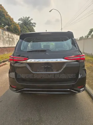 Toyota Fortuner 2018 Noir