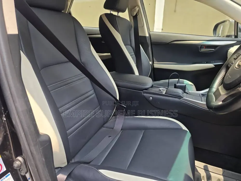 Lexus NX 2021 Noir