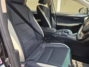Lexus NX 2021 Noir