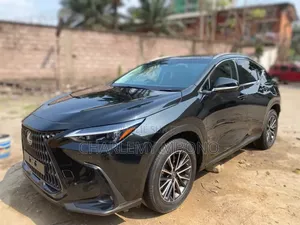 Nouveau Lexus NX 450h+ F SPORT Handling AWD 2024 Noir