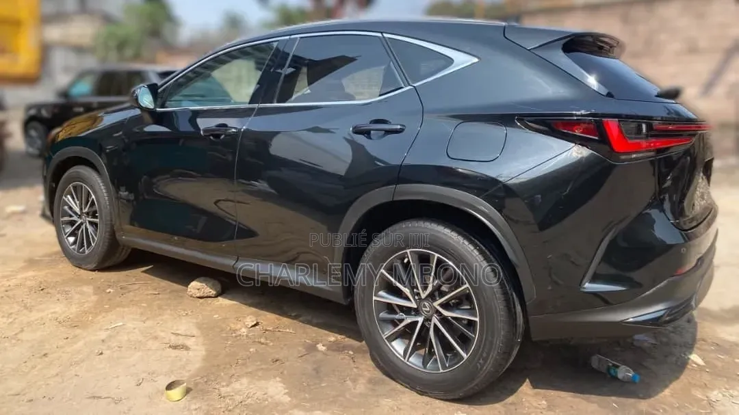 Nouveau Lexus NX 450h+ F SPORT Handling AWD 2024 Noir