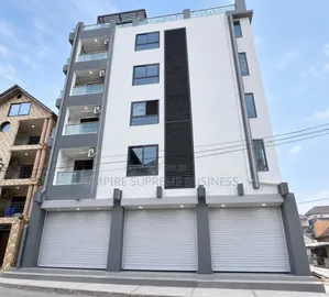Immeuble Mise en Vente a Lingwala