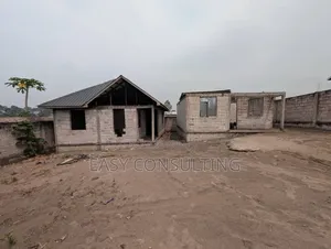 2chbre Villa dans Bibwa, Nsele à Vendre