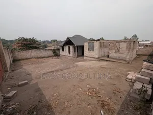 2chbre Villa dans Bibwa, Nsele à Vendre