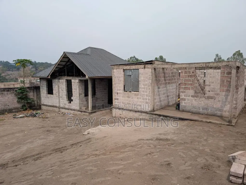 2chbre Villa dans Bibwa, Nsele à Vendre