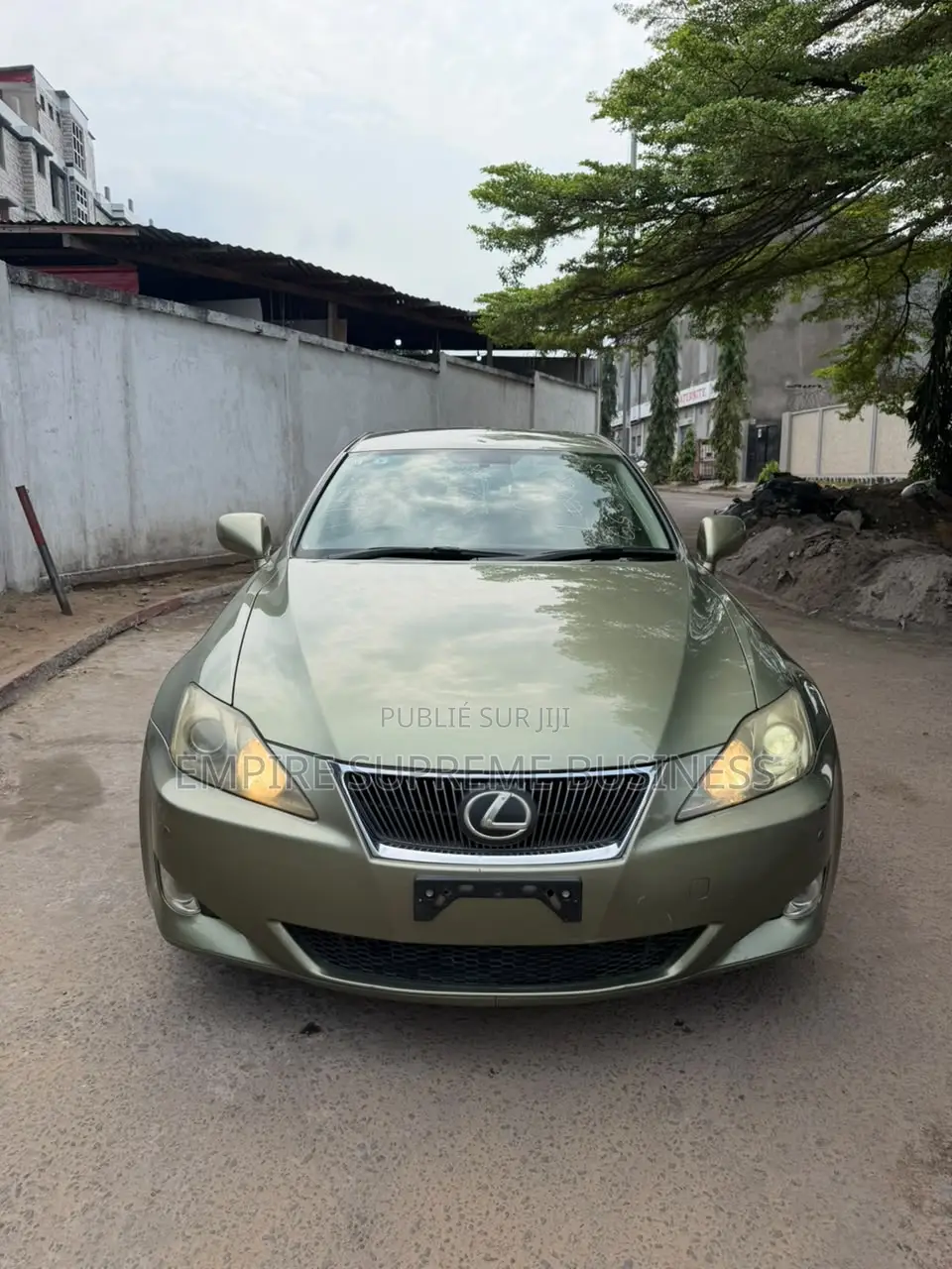 Lexus IS 2017 Vert