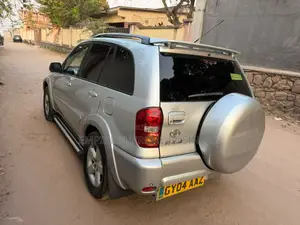 Toyota RAV4 2010 Gris
