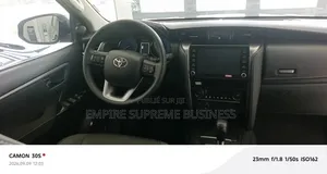 Toyota Fortuner 2025 Noir