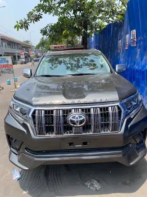 Toyota Land Cruiser Prado 2015 Noir