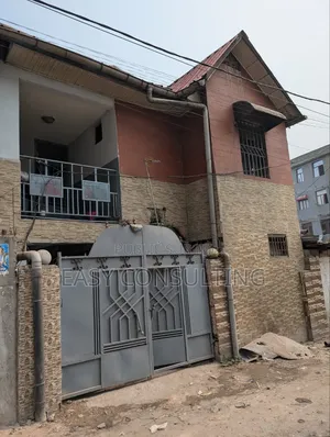 2chbre Villa dans Mushie, Lingwala à Vendre