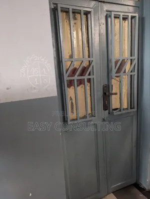 2chbre Villa dans Mushie, Lingwala à Vendre