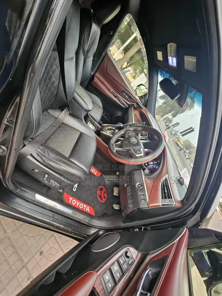 Toyota Harrier 2019 Noir