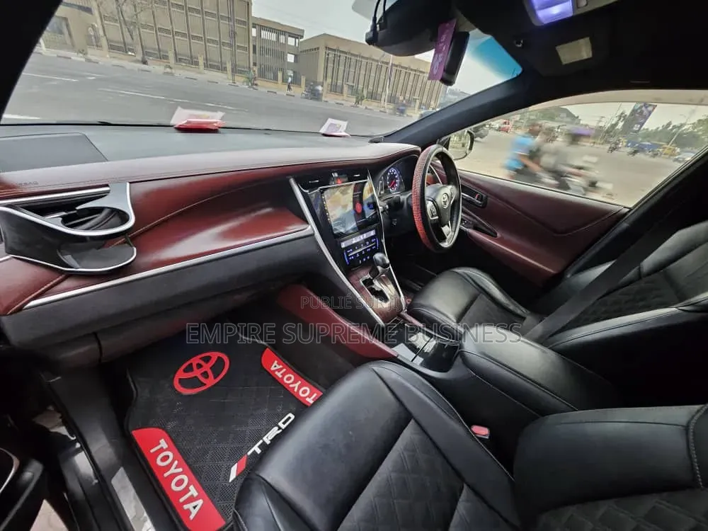 Toyota Harrier 2019 Noir