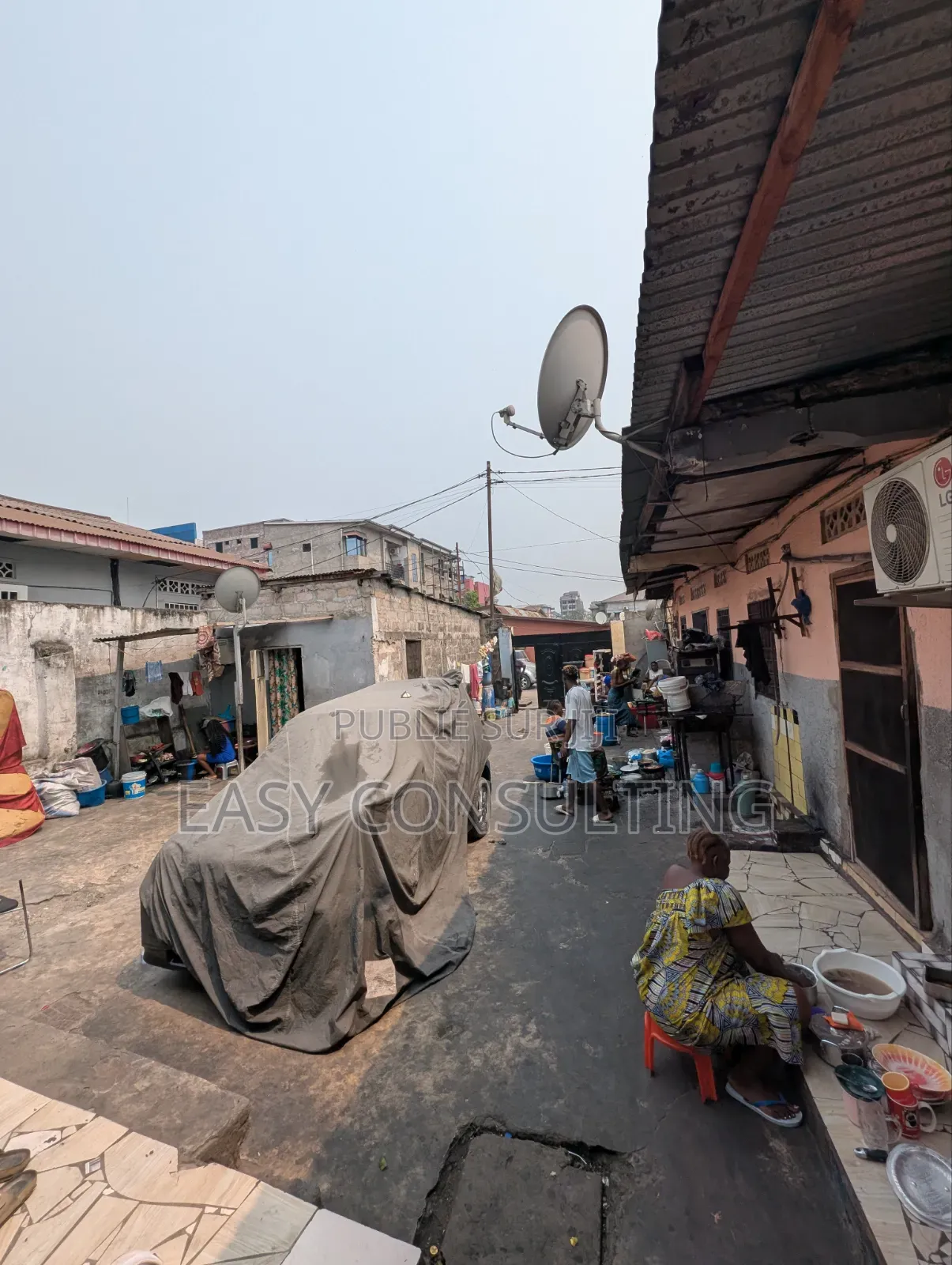 Parcelle À Vendre Sur Macadam À Lingwala — 405 M2, 24 Novembre