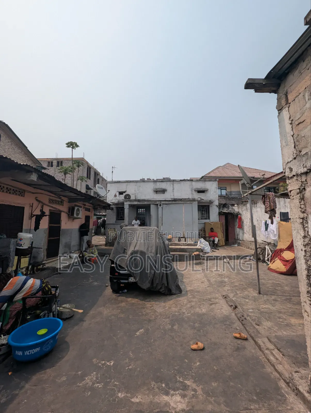 Parcelle À Vendre Sur Macadam À Lingwala — 405 M2, 24 Novembre