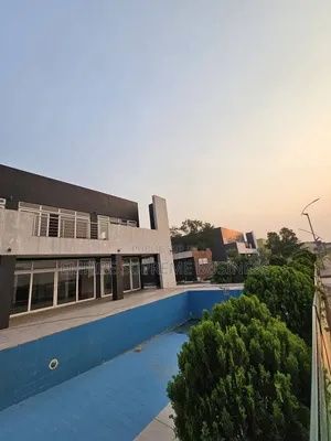4chbre Villa dans Limete à Vendre