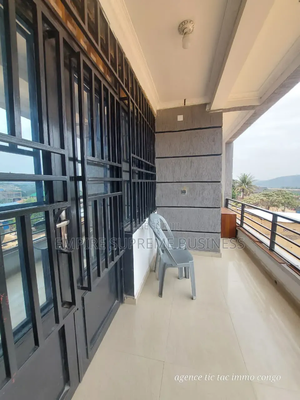 4chbre Maison dans Empire Supreme, Mont-Ngafula à Vendre