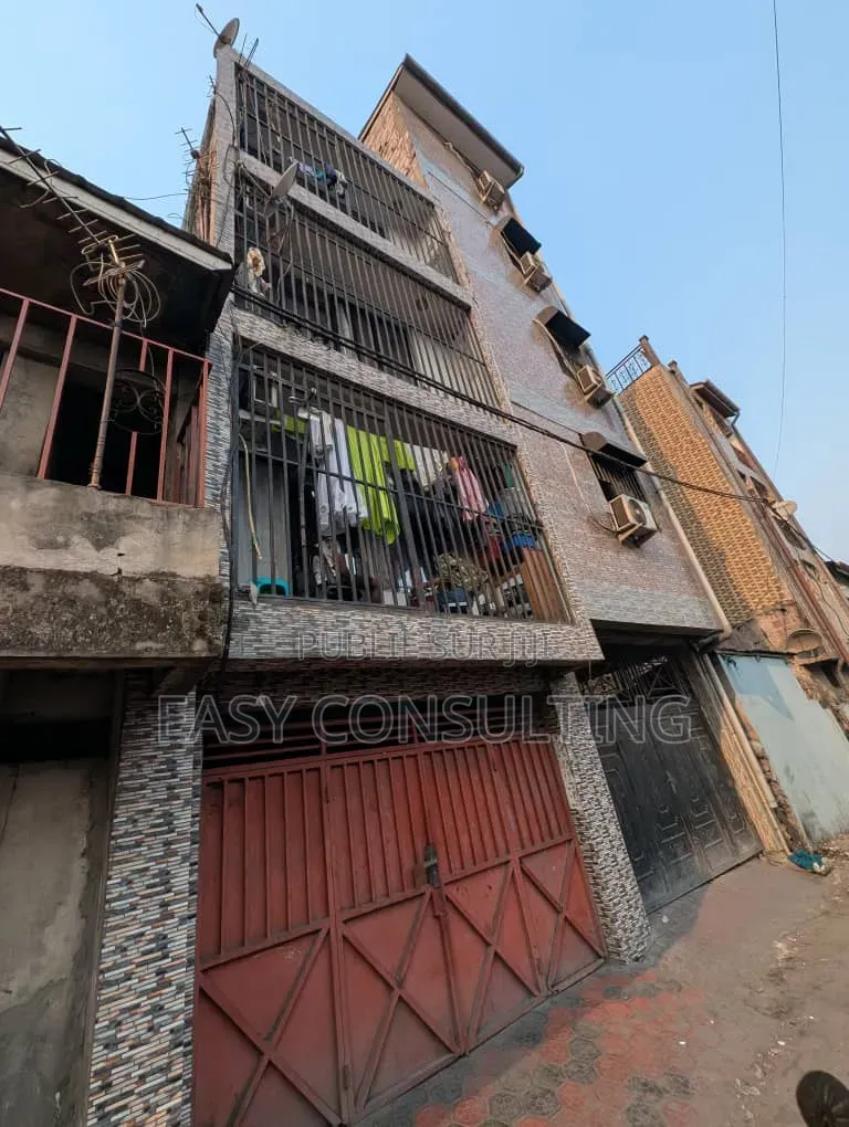 1chbre Villa dans Bon Marché, Barumbu à Vendre