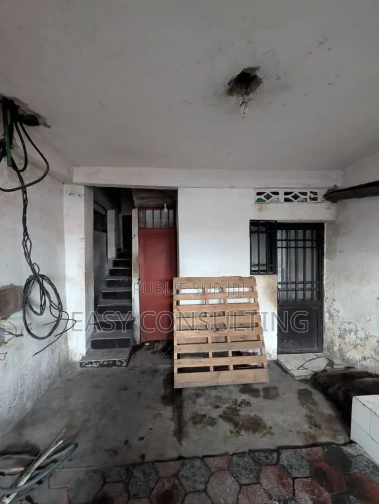 1chbre Villa dans Bon Marché, Barumbu à Vendre