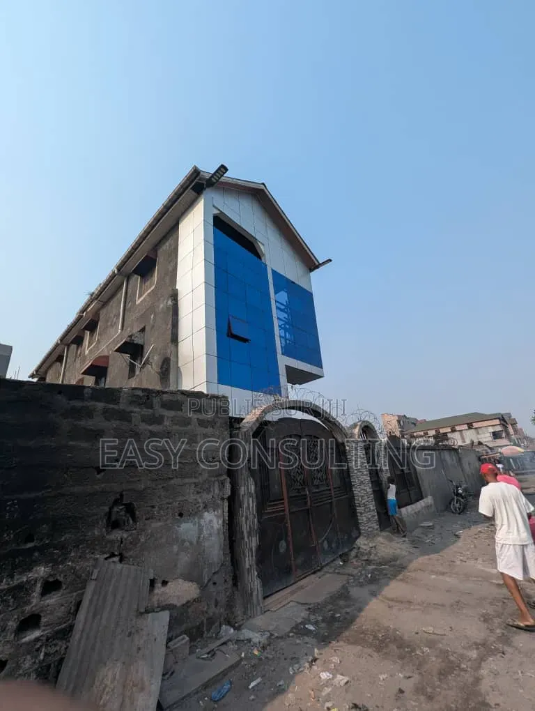 2chbre Villa dans Kinshasa, Barumbu à Vendre