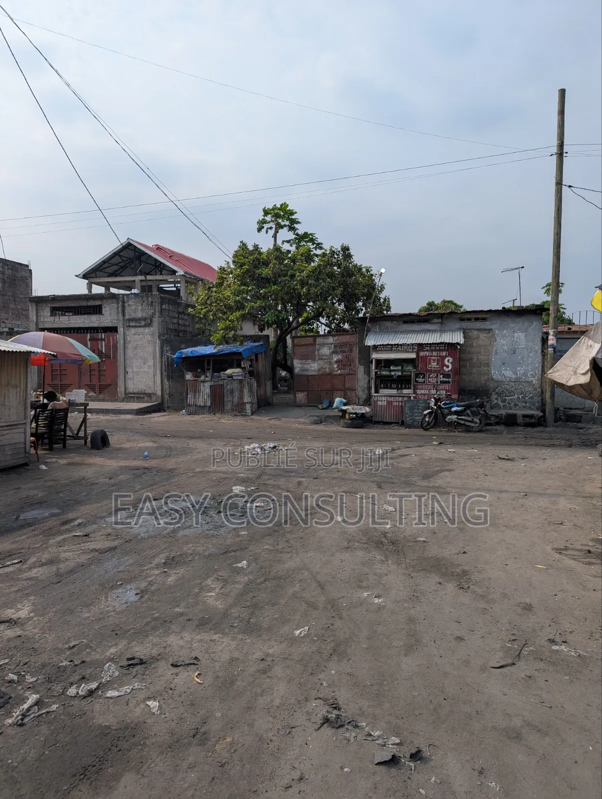 3chbre Duplex dans Quartier 2, Ndjili à Vendre