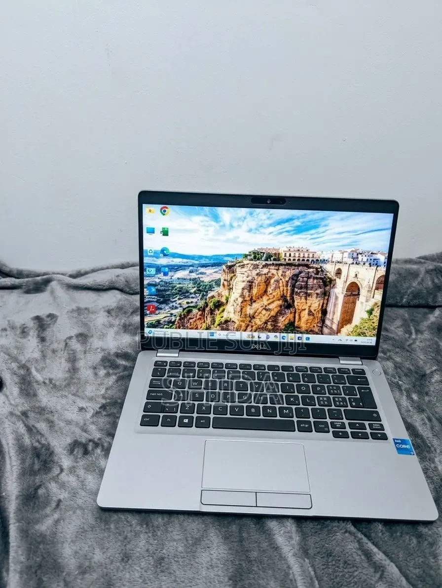 Ordinateur portable Dell Latitude 5310 8GB Intel Core i5 SSD 512GB