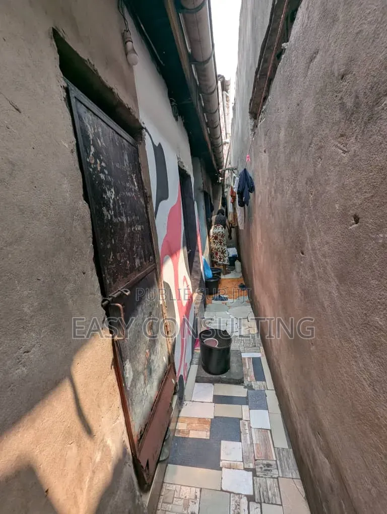 2chbre Maison dans Kasaï Kabinda, Barumbu à Vendre