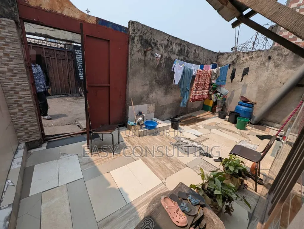 2chbre Maison dans Kasaï Kabinda, Barumbu à Vendre