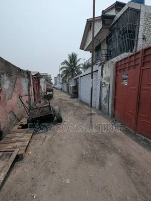 2chbre Maison dans Kasaï Kabinda, Barumbu à Vendre