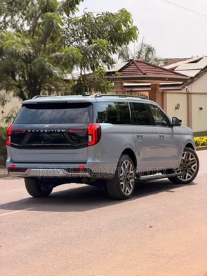 Nouveau Ford Expedition 2026 Bleu