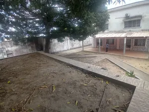 4chbre Villa dans Empire Supreme, Ngaliema à Vendre