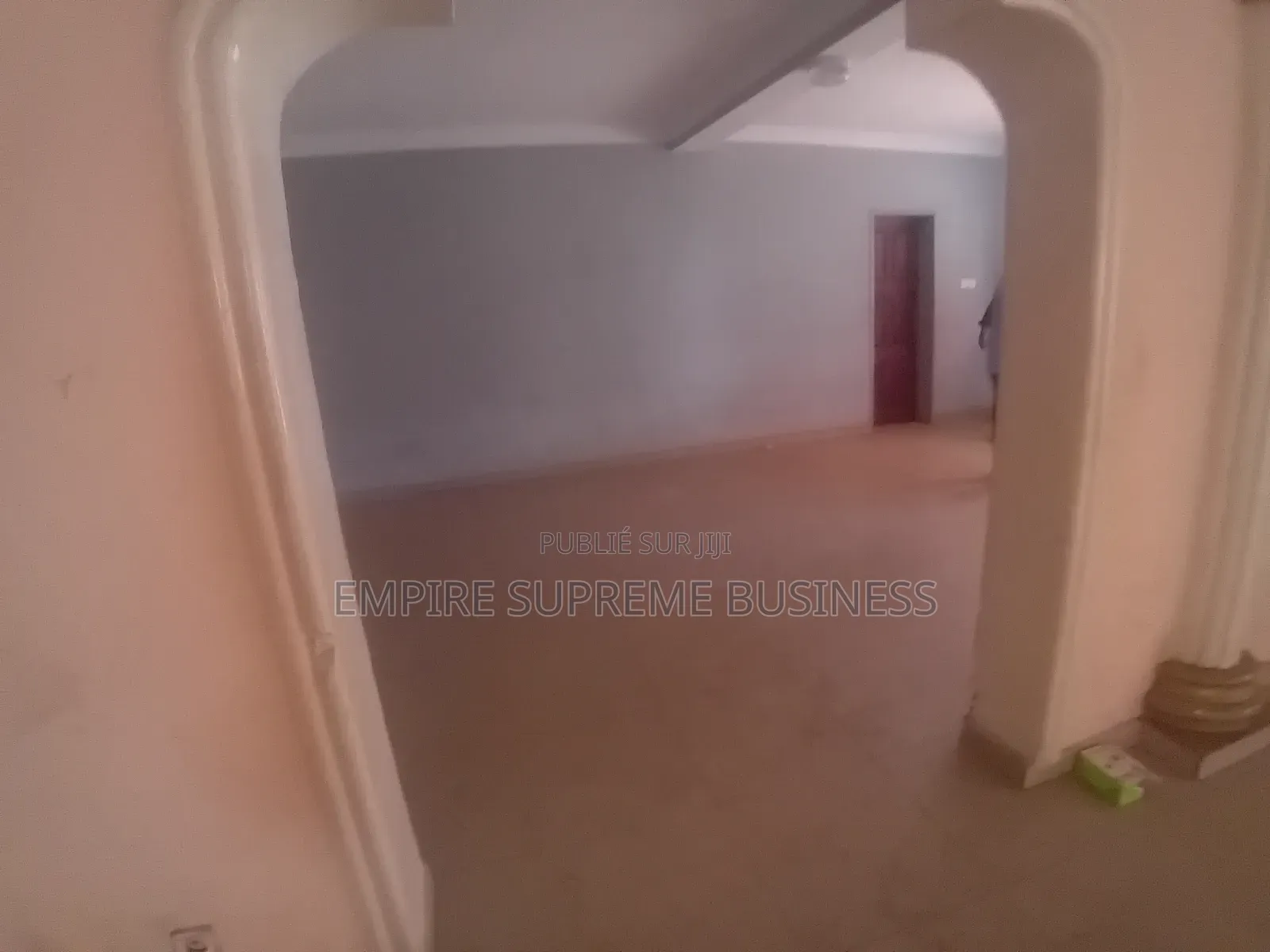 4chbre Villa dans Empire Supreme, Ngaliema à Vendre