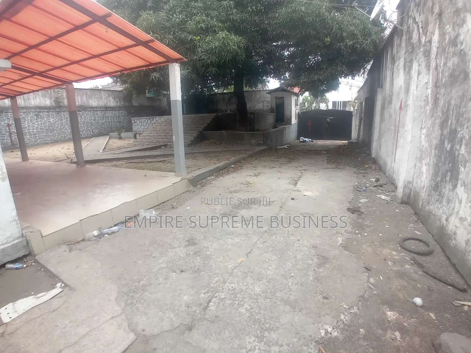 4chbre Villa dans Empire Supreme, Ngaliema à Vendre