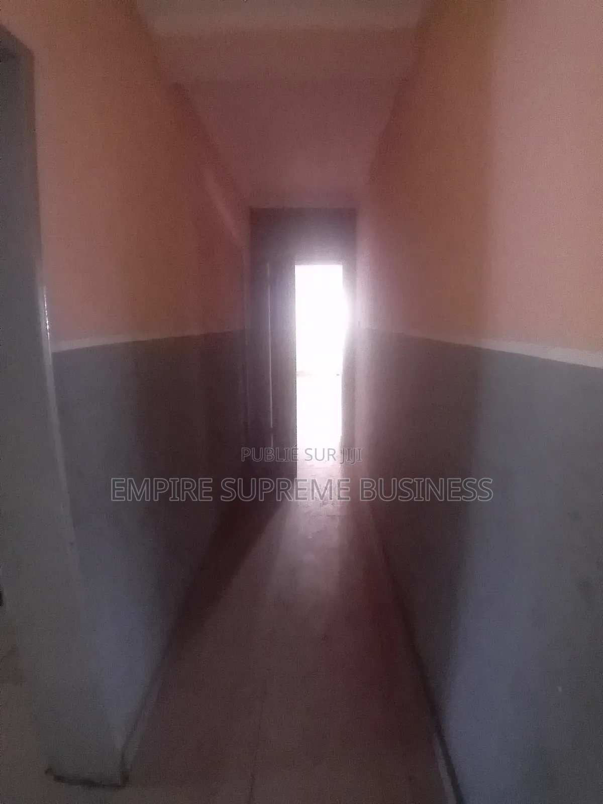 4chbre Villa dans Empire Supreme, Ngaliema à Vendre