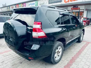 Toyota Land Cruiser Prado 2017 Noir
