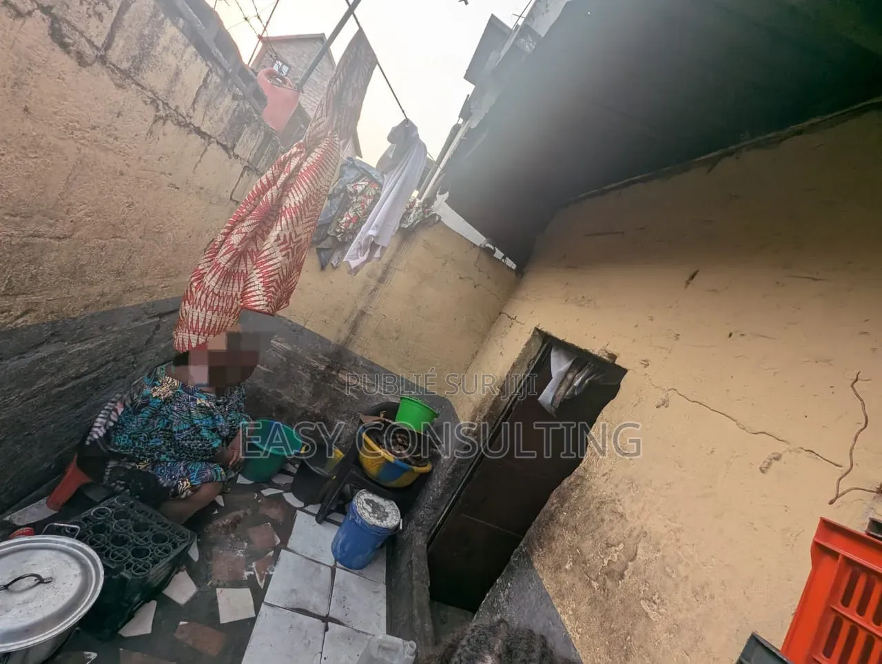 Parcelle À Vendre À Ndjili Q1 Avec 3 Portes