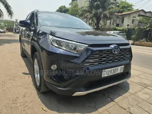 Toyota RAV4 2021 Bleu