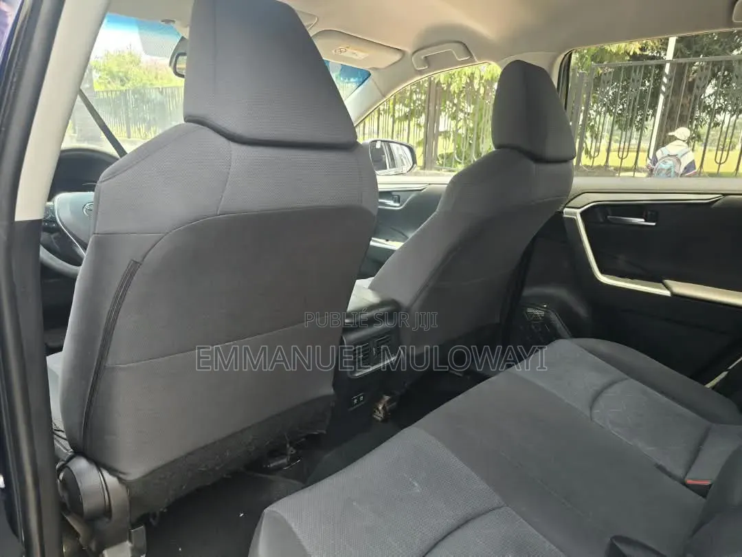 Toyota RAV4 2021 Bleu