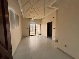 3chbre Appartement dans Empire Supreme, Kintambo à Louer
