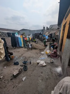 Parcelle De 195 M2 À Vendre À Limete – 1 Ère Rue Funa Forgeron