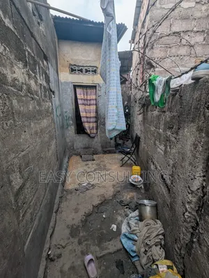 Parcelle De 195 M2 À Vendre À Limete – 1 Ère Rue Funa Forgeron