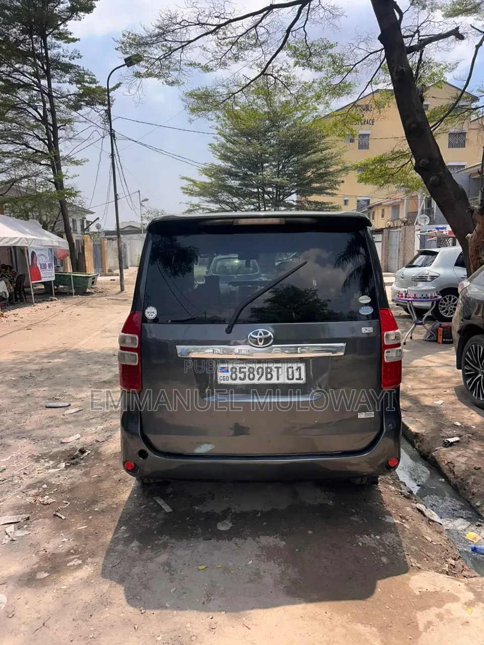 Toyota Noah 2012 Gris