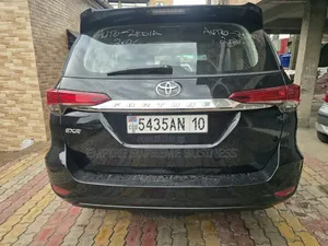 Toyota Fortuner 2018 Noir
