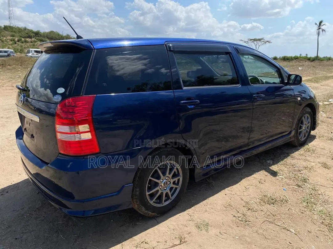 Toyota Wish 2018 Bleu