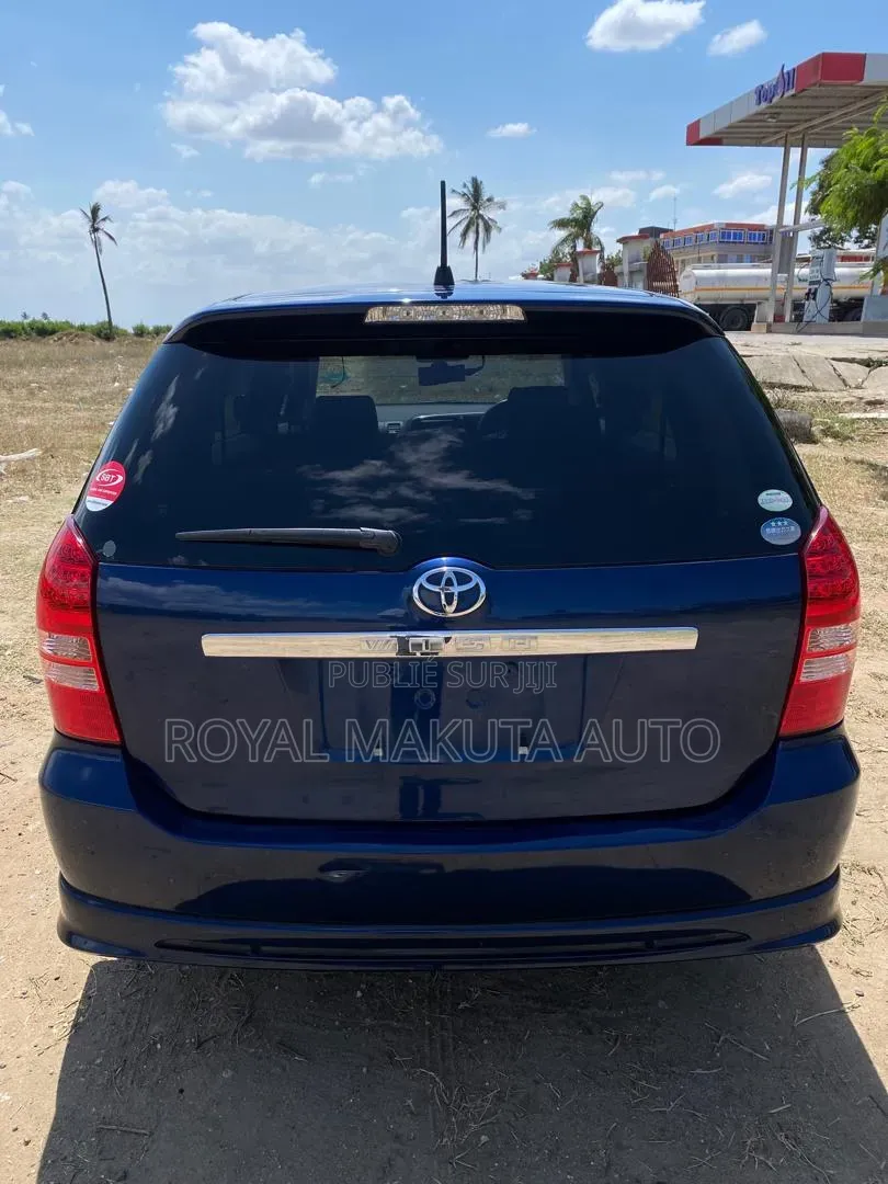 Toyota Wish 2018 Bleu