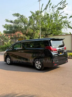 Toyota Alphard 2018 Noir