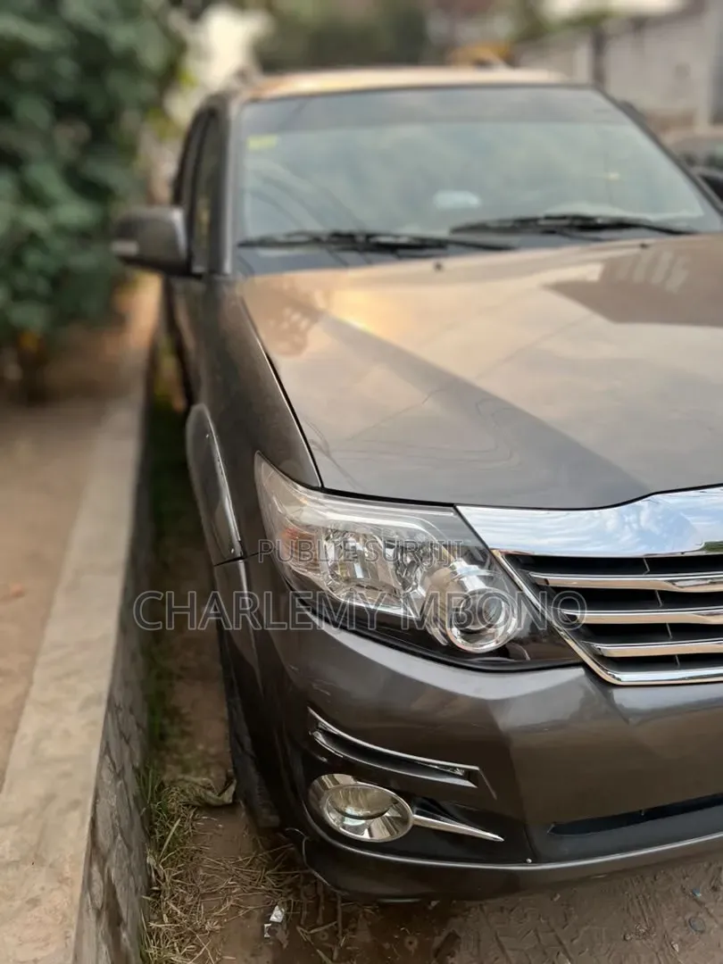 Toyota Fortuner 2.7 AWD 2015 Marron