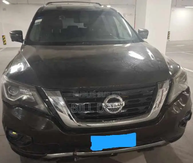 Nissan Pathfinder 2017 Marron
