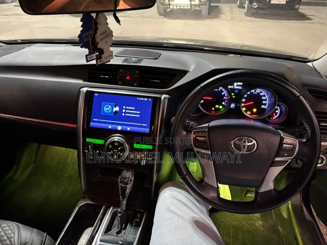 Toyota Mark X 2014 Gris
